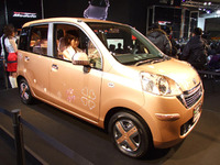 【東京オートサロン09】女性陣の写メが集中するホンダ 画像