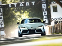 トヨタ スープラ の6速MT車、ヒルクライムに…グッドウッド2022 画像