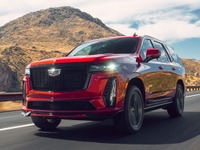 キャデラック エスカレード に682馬力の「V」、量産第1号車がオークションに…7月1日 画像