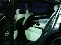 【デトロイトモーターショー09】スバル レガシィコンセプト登場の瞬間！ 画像