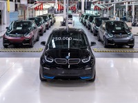 BMW初の本格量産EV『i3』、8年の歴史に幕…最終モデルを欧州発表 画像