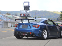 トランクにそびえるGTウイングは予想以上の効果が！［カスタムHOW TO］ 画像