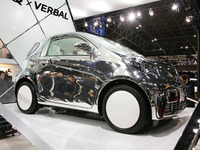 【東京オートサロン09】アーティストVERBAL と iQ がコラボ 画像