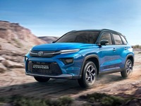 トヨタの新型SUV、スズキとの提携から生まれる…インド発表 画像