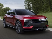 557馬力の電動SUV、シボレー ブレイザーEV を米国で発表…SSも設定 画像
