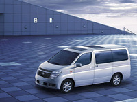 【新型日産『エルグランド』発表】みなぎる自信がクールな外形デザイン 画像