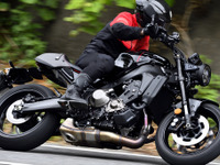【ヤマハ XSR900 試乗】ヤマハらしいハンドリングに、懐かしさを覚える…伊丹孝裕 画像