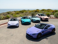 アストンマーティン、新型2車種を発表へ…ペブルビーチ2022 画像