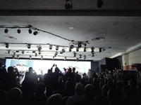 【デトロイトモーターショー09】殺伐すぎる---新型 プリウス 発表の瞬間 画像