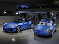 映画『カーズ』の「サリー」、最新 911 ベースで実車化 画像