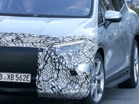 メルセデス最高峰の電動SUV、マイバッハ版『EQS SUV』プロトタイプを初スクープ 画像