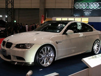 【東京オートサロン09】写真蔵…WORK / BMW M3 画像