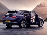 ベントレーのSUV『ベンテイガ』にロング、8月中に生産開始 画像
