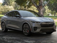 フォード マスタング EV、航続5％延長…2023年型を米国発表 画像
