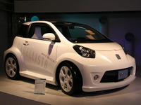【東京オートサロン09】写真蔵…トヨタ モデリスタ iQ 画像