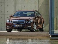 【デトロイトモーターショー09】写真蔵…新型 Eクラス 、AMGと新パッケージ 画像