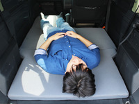 スポンジ専門店が作った「N-VAN専用車中泊マット」、クラファンで先行販売開始 画像