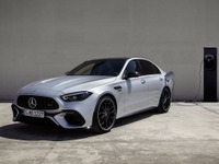 メルセデスAMG、新型「C63」は680馬力…電動ターボのPHEVに 画像