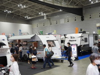 【横浜キャンピングカーショー2022】開幕、全国約40のビルダーの新作、注目車集まる　9月25日まで 画像