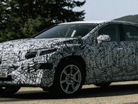 メルセデスベンツの新型EV『EQE SUV』、AMG版も10月16日に同時デビューへ 画像