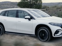 メルセデスベンツ EQS SUV、「AMGライン」は専用の内外装…欧州発売 画像