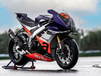 最もMotoGPに近いバイク、アプリリア RSV4 XTRENTA 発表 画像