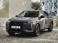 DS 3 改良新型、車名も表情もチェンジ…パリモーターショー2022で発表へ 画像