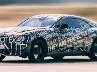 ロールスロイス初のEV『スペクター』、10月中にデビューへ 画像