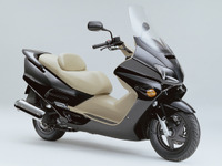 ホンダ、250ccスクーター『フォルツァ』に限定車 画像