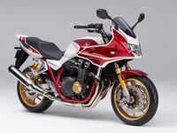 ホンダ CB1300シリーズ、プロジェクト「BIG-1」30周年記念モデル発売へ 画像