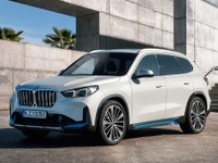 BMWの小型電動SUV『iX1』、航続440km…11月欧州発売予定 画像
