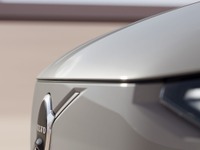 ボルボ『EX90』、流線型の電動SUVに…11月9日実車発表へ 画像