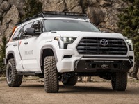 トヨタのフルサイズSUV『セコイア』、「探検の足」に…SEMA 2022 画像