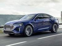 高性能版は『SQ8 e-tron』、トリプルモーター搭載で503馬力…アウディの電動SUVが進化 画像