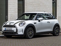 MINIのEVに「レゾリュート・エディション」、新色ホワイト登場…欧州仕様 画像