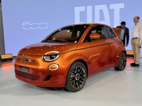 フィアット 500e に「ブルガリ」仕様、宝石のような輝きを追求…ロサンゼルスモーターショー2022 画像