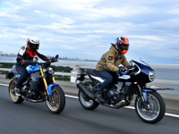 【ホンダ ホーク11 vs ヤマハ XSR900】最後は見た目で決めるしかない!? 話題のネオクラ2台を徹底比較 画像