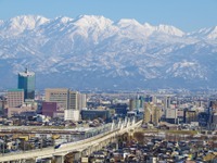 北陸新幹線で効率的な「雪落とし」…AIを使い作業の要否を判断　12月1日から 画像