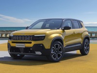 ジープ初のEV『アベンジャー』、航続400km…受注を欧州で開始 画像
