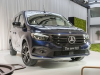 メルセデスベンツ「Tクラス」のEV、『EQT』…欧州発表 画像