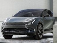 トヨタの新世代EV「bZ」、第3弾は小型SUV…コンセプトカーの新写真 画像