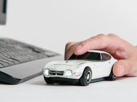 ライトが光るトヨタ2000GT型無線マウス、1500台限定で再販決定 画像