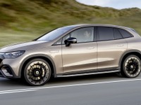 航続596km、メルセデスベンツの新型EV『EQE SUV』、欧州で受注開始 画像