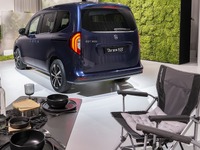 メルセデスベンツ EQT がキャンピングカーに早変わり…マルコポーロ・モジュール［詳細画像］ 画像