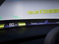 BMWの新型EVの内装写真、次世代ヘッドアップディスプレイ採用へ…CES 2023 画像