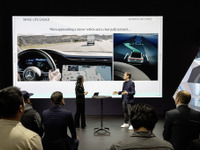 メルセデスベンツ、新しい自動車線変更システムを発表…CES 2023 画像