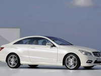 メルセデスベンツ Eクラス 新型…早くもクーペ登場 画像