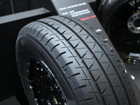 横浜ゴム初のキャンピングカー専用タイヤ、「BluEarth-Camper」発売へ 画像