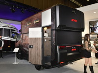 カヤバ、自社技術を活用してキャンピングカー市場に参入か…東京オートサロン2023 画像