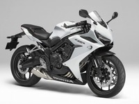 ホンダ CBR650R、新色「パールグレアホワイト」採用…CB650Rは一部配色を変更 画像